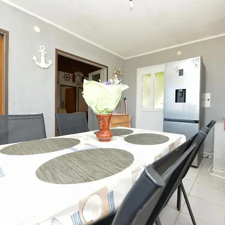 House Captain House Dom wakacyjny Žirje