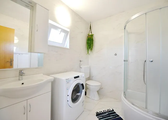 House Captain House *