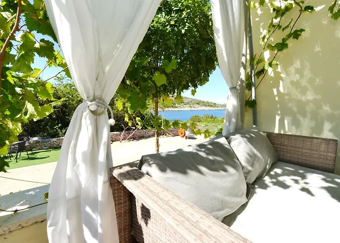 Сasa de vacaciones House Captain House